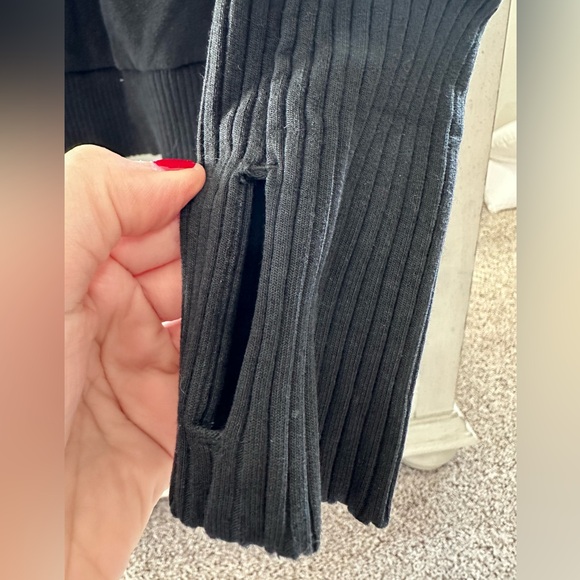 Alo Haze Cowl Neck - Picture 6 of 9